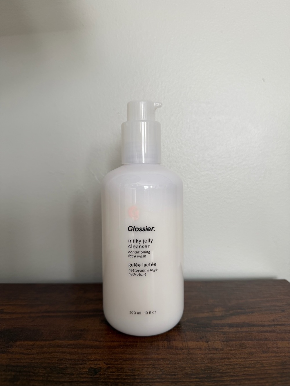 Extra Large Size Glossier Milky Jelly Cleanser (300ml)
